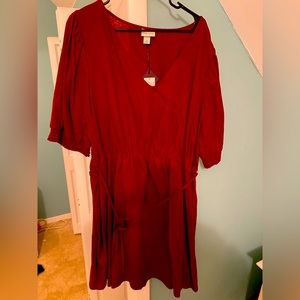 New with tags. Linen women’s shirt sleeve dress.